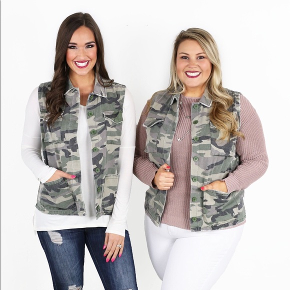 Camo Utility Vest Curvy Cut! Camouflage denim - Picture 2 of 4